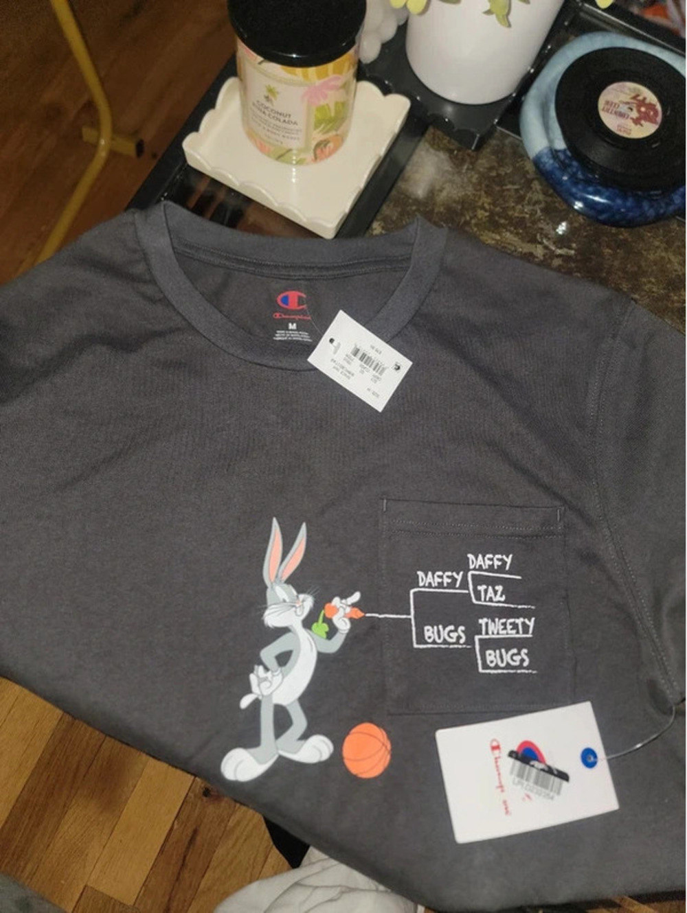 Bugs bunny x champ mens size meidum shirt